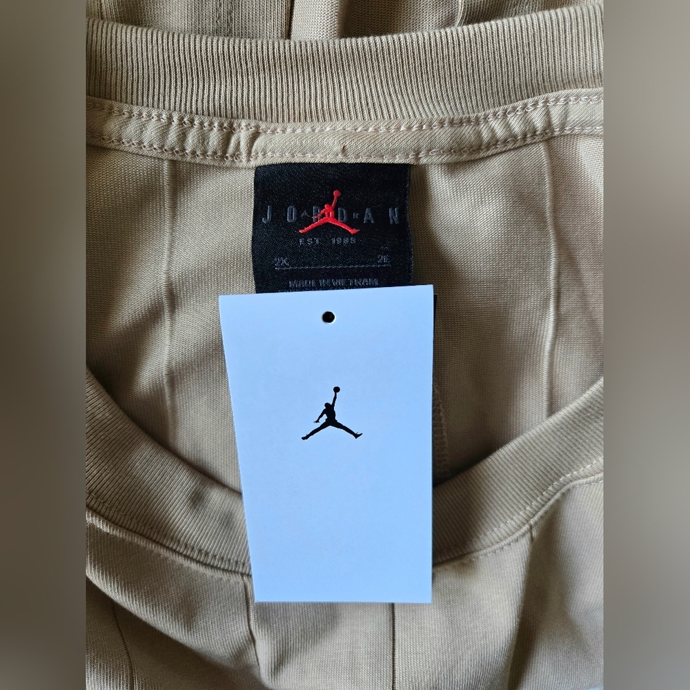 NWT Jordan Pin Striped Tan 2X Open Back Crop T-Shirt Short Sleeve - Picture 7 of 9